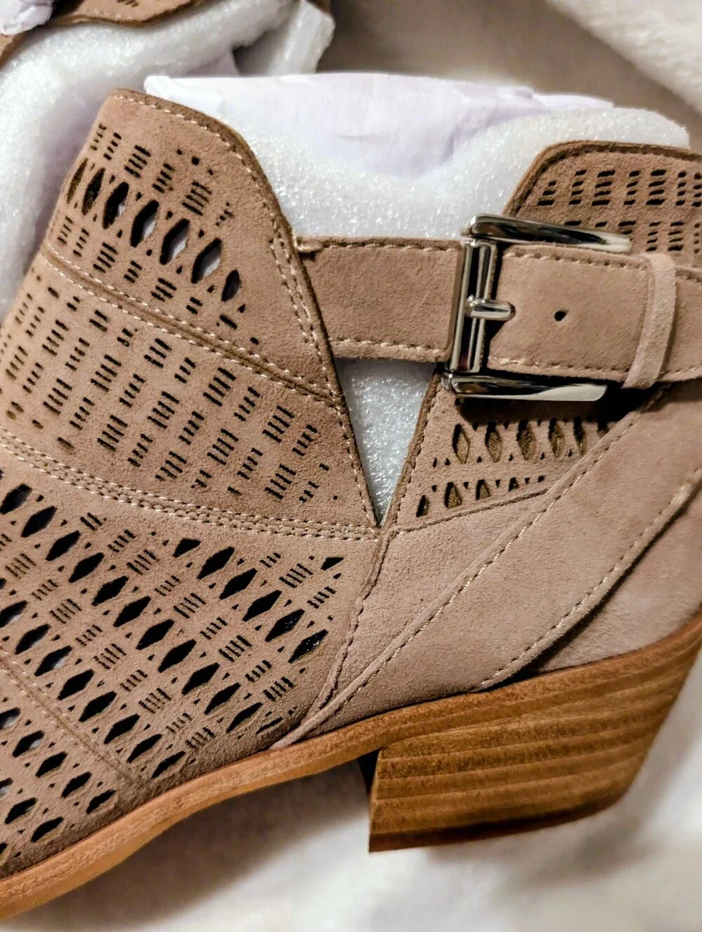 NWOT Vince Camuto Taupe Laser-Cut Suede Ankle Booties With Buckle 8.5